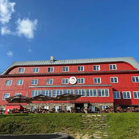 Prazska Bouda Hotel *