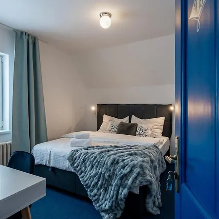 Hotel Prazska Bouda