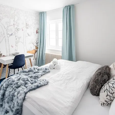 Hotel Prazska Bouda *